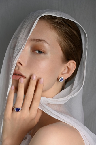 Tanzanite Ring With Diamonds